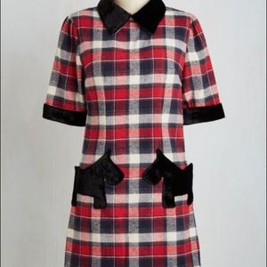 Plaid dress with dog pockets